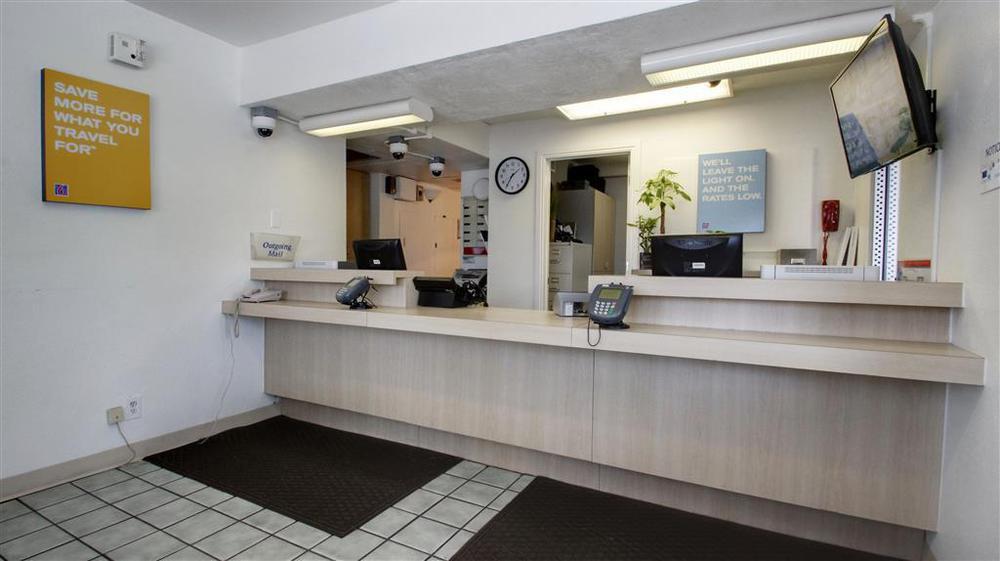 Econo Lodge Midvale Interior photo
